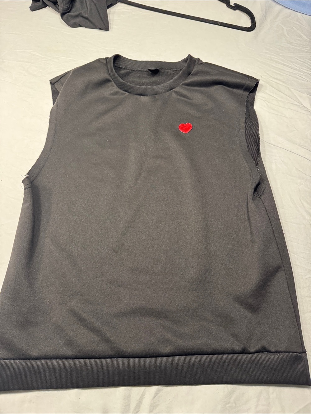 SHEIN Black Muscle Tee with Red Heart Patch